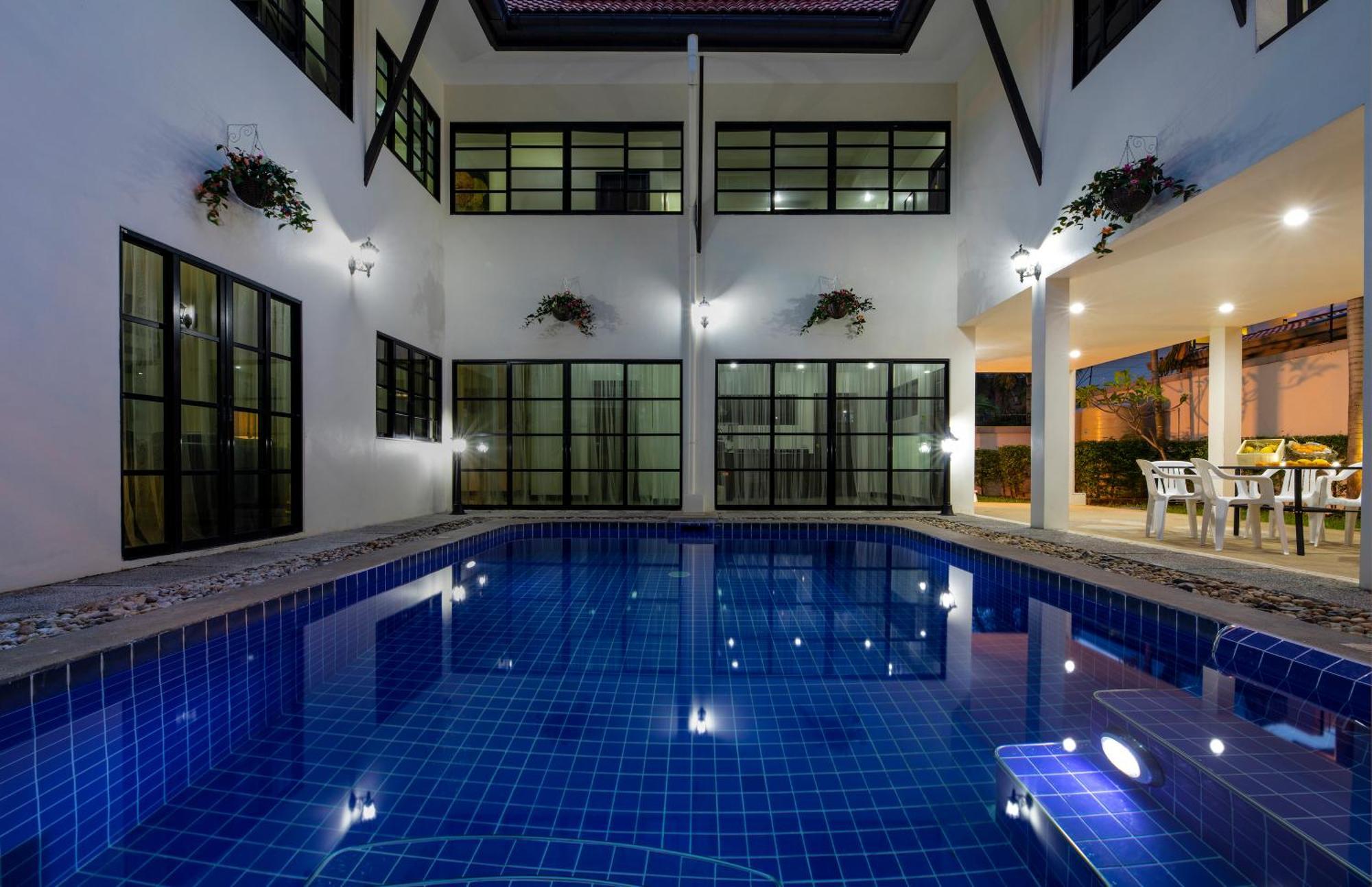 Sweet Villas Pattaya Bagian luar foto